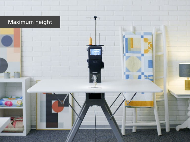 Foldable/Adjustable Table, Q series