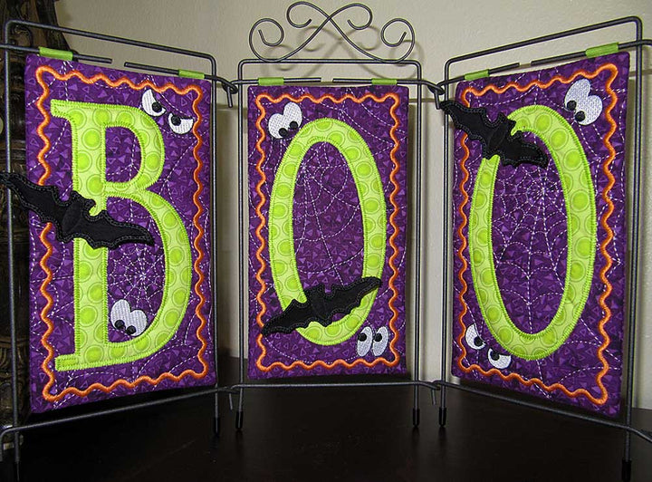 BOO Table Top Display