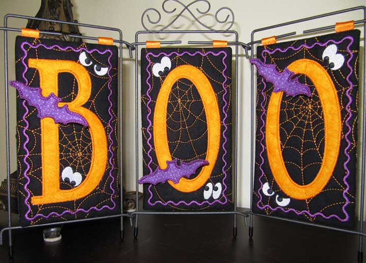 BOO Table Top Display