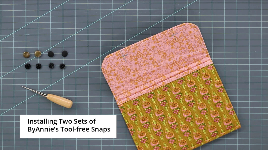 Tool-free Snaps - Set of Four - Antique Brass